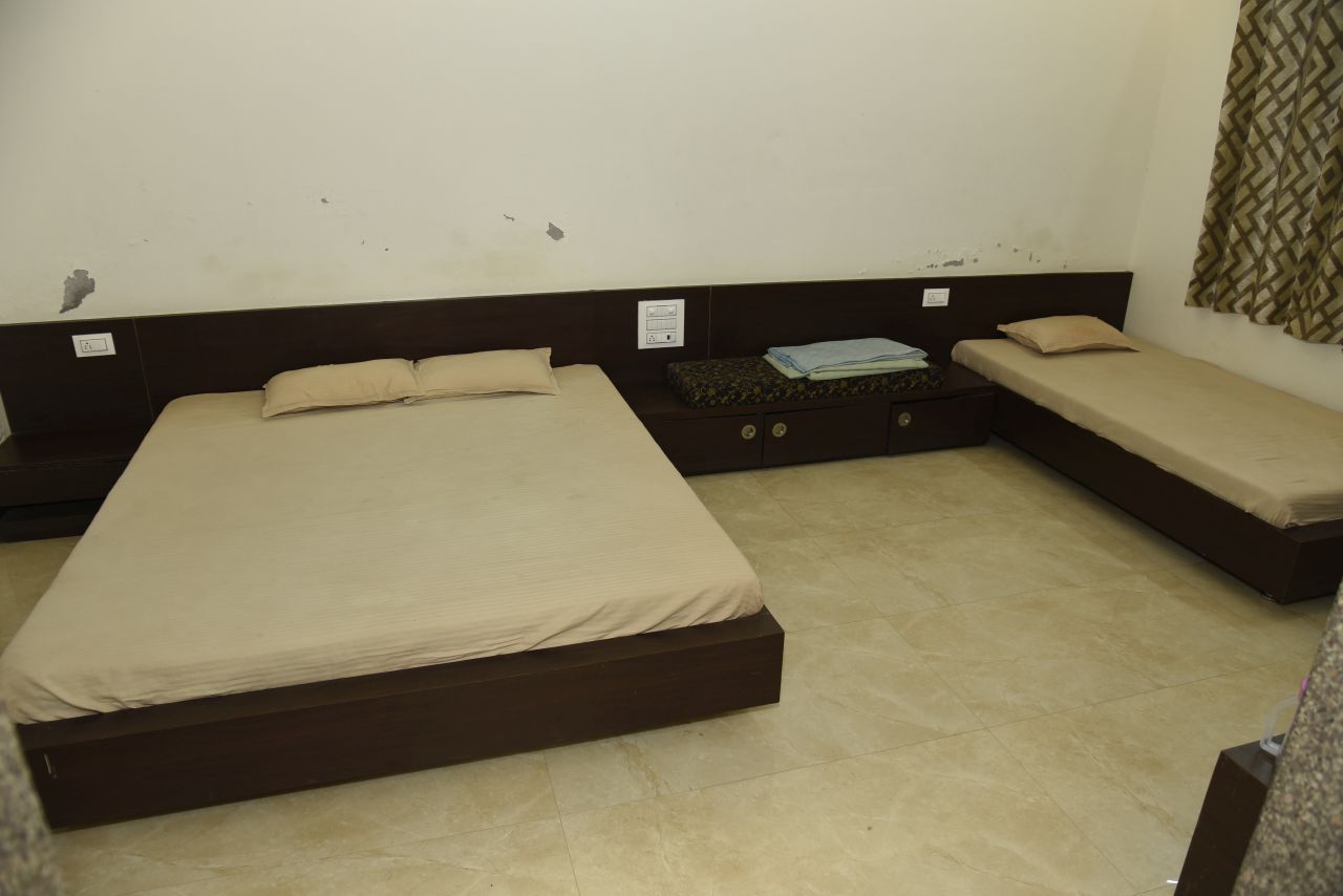 Deluxe AC Room